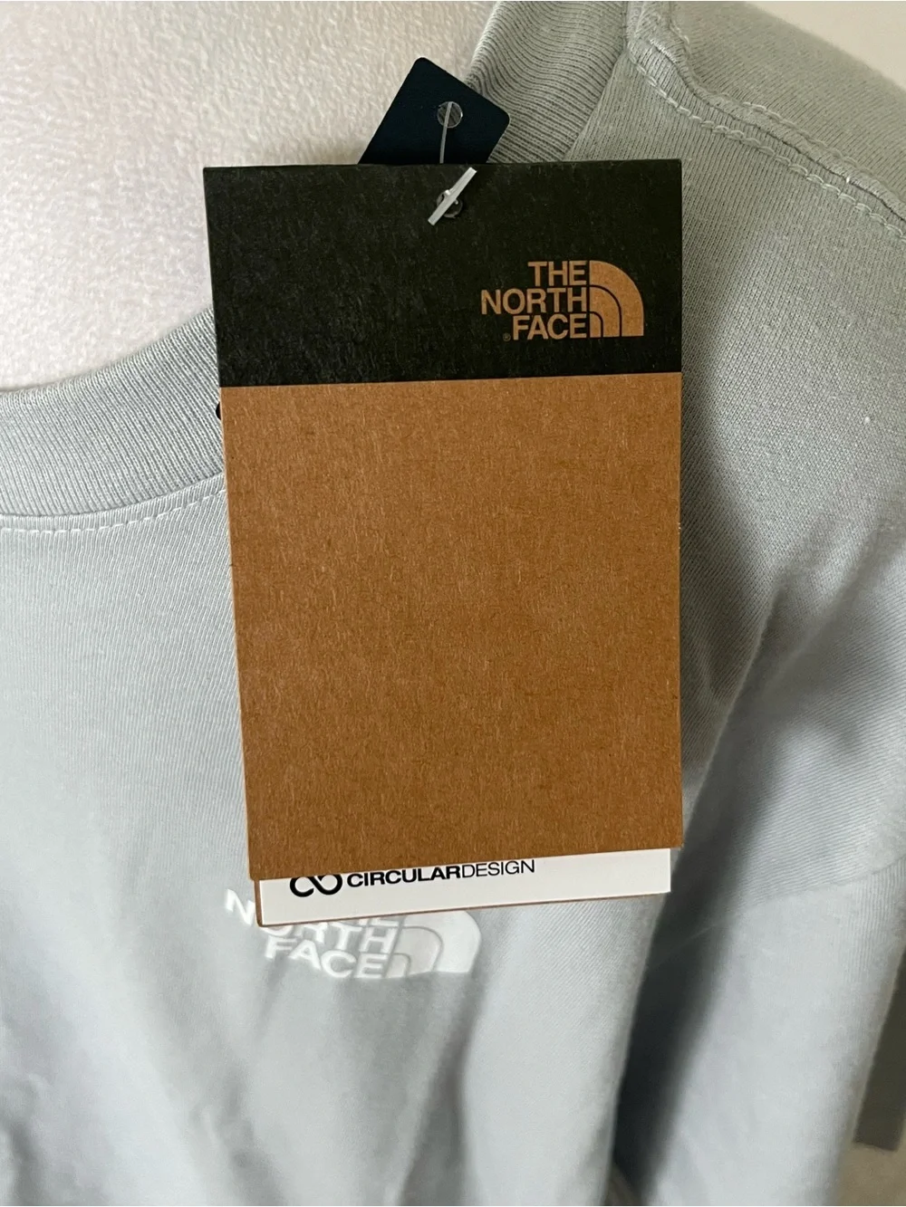 NWT The North Face Light Gray Short-Sleeve Graphic Logo Tee Size Large